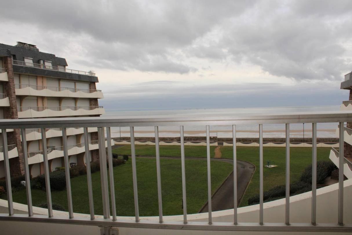 450 - A Erquy, En Bordure De La Tres Belle Plage De Caroual Exterior photo